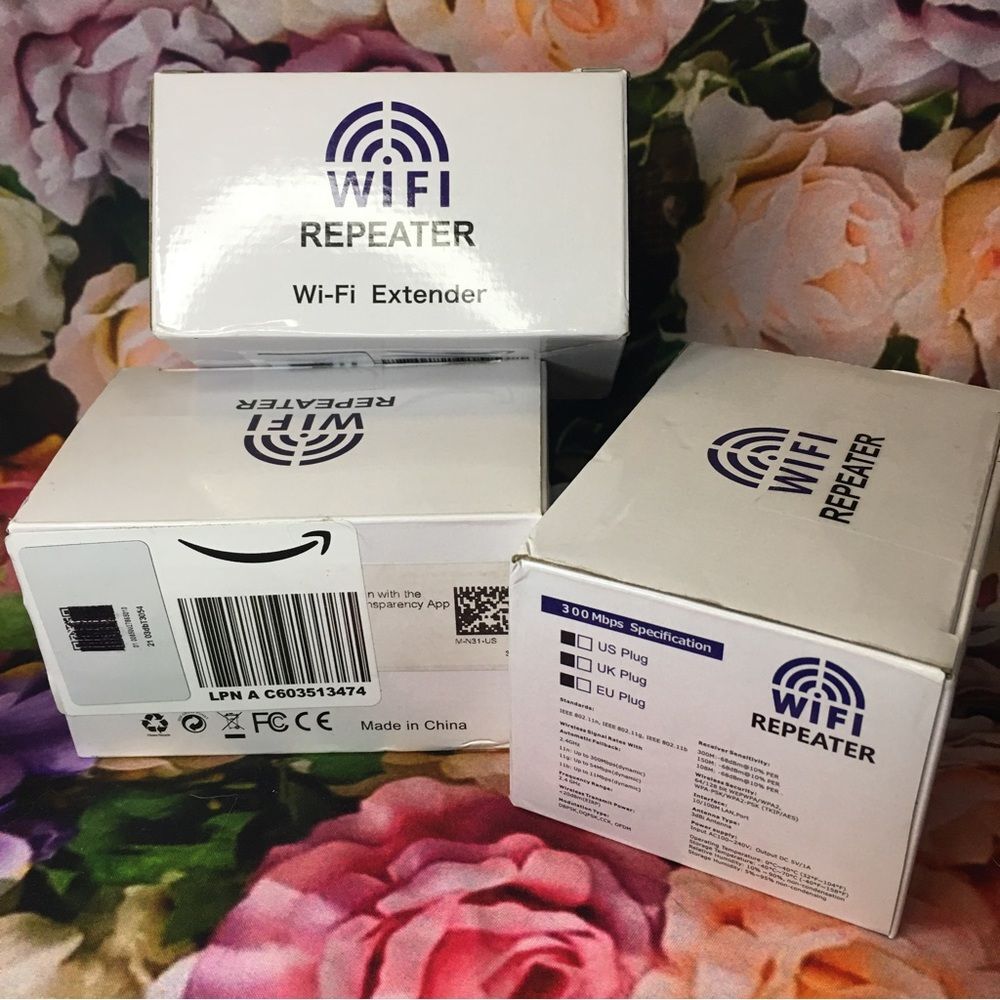 Bundle of 3 wi-fi repeaters extenders New in box